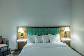 Hampton Inn & Suites Cleburne