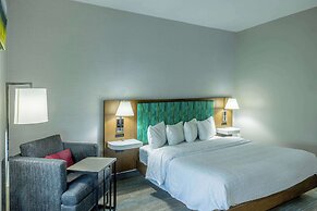 Hampton Inn & Suites Cleburne