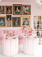 Garrison Inn Boutique Hotel