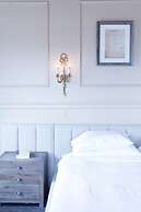 Garrison Inn Boutique Hotel