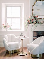 Garrison Inn Boutique Hotel