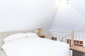 Garrison Inn Boutique Hotel