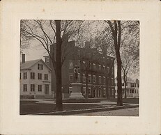 Garrison Inn Boutique Hotel