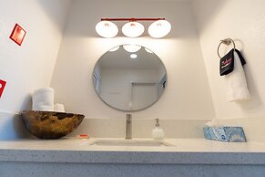 Dragonfly Inn and Suites