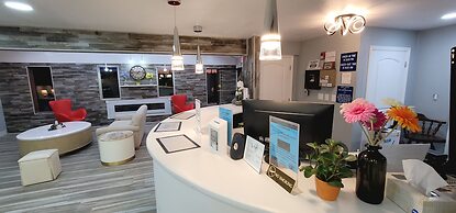 Dragonfly Inn and Suites