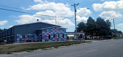 Dragonfly Inn and Suites