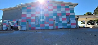 Dragonfly Inn and Suites