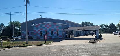 Dragonfly Inn and Suites