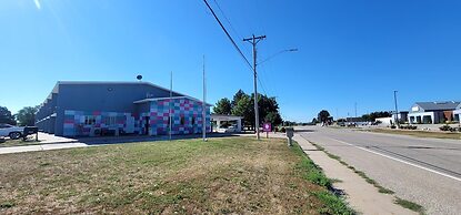 Dragonfly Inn and Suites