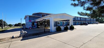 Dragonfly Inn and Suites