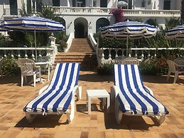Hôtel des Mimosas