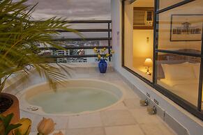 Travelers Apartamentos & Suites Castellón de Juanambú