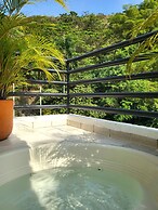 Travelers Apartamentos & Suites Castellón de Juanambú