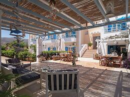 Pyrgos Beach Hotel Apartments