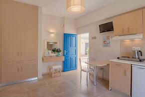 Pyrgos Beach Hotel Apartments