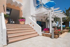 Pyrgos Beach Hotel Apartments