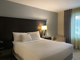 Staybridge Suites Liverpool Syra by IHG