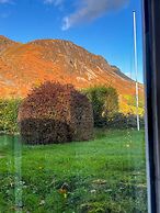 Gwesty Minffordd Hotel