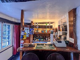 Gwesty Minffordd Hotel