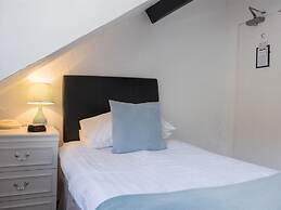 Gwesty Minffordd Hotel