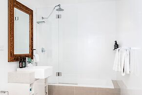 Byron Bay Hotel & Apartments