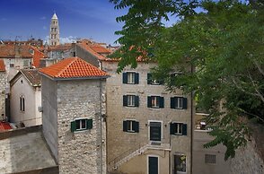 Hotel Vestibul Palace