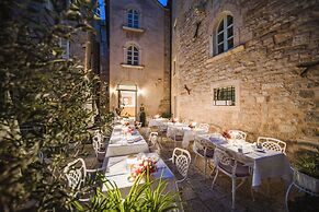 Hotel Vestibul Palace