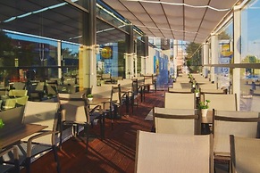 Mercure Lisboa Almada