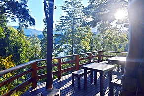 Peninsula Petit Hotel