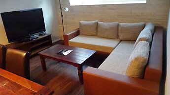 Corvin Point Rooms and Apartments