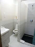 Corvin Point Rooms and Apartments