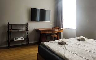 Corvin Point Rooms and Apartments