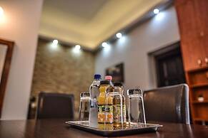 Corvin Point Rooms and Apartments