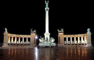 Corvin Point Rooms and Apartments