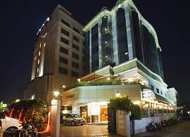 Hotel Zeeras