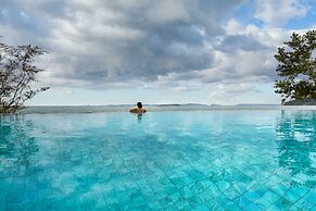 Independence Hotel by Dara