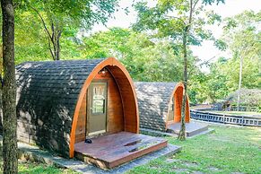 Independence Hotel by Dara