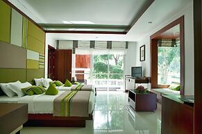 Independence Hotel by Dara