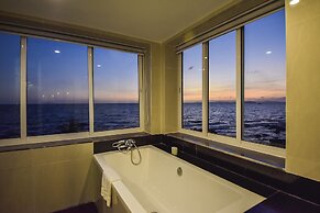 Independence Hotel by Dara