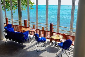 Independence Hotel by Dara