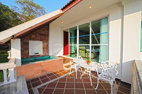 Independence Hotel by Dara