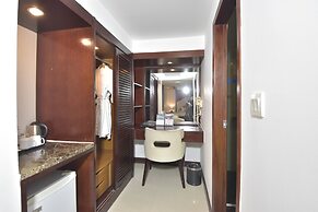 Independence Hotel by Dara