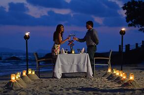 Independence Hotel by Dara