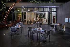 Independence Hotel by Dara