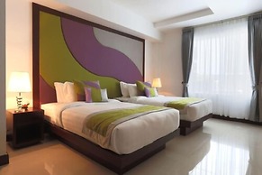 Independence Hotel by Dara