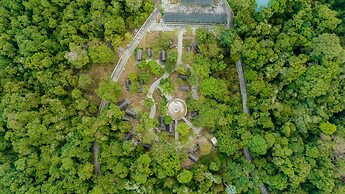 Independence Hotel by Dara