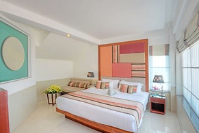 Independence Hotel by Dara