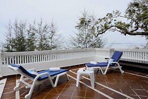 Independence Hotel by Dara