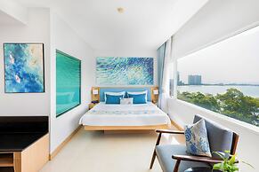 Independence Hotel by Dara