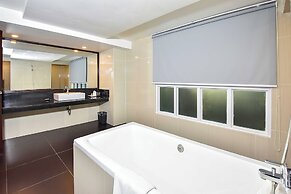 Independence Hotel by Dara